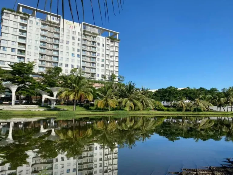 Saroma Villa – Tận hưởng biệt thự sinh thái giữa lòng thành phố 8 Một góc khu đô thị Sala Thủ Thiêm với mảng xanh trải dài và tầm nhìn qua sông.