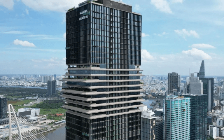 Trung tâm tài chính quốc tế Thủ Thiêm vận hành: 3 lực đẩy kích "sóng" đầu tư 2025 3 Trung tâm tài chính quốc tế TP.HCM (IFC) kết nối trực tiếp vùng lõi Quận 1 và Khu đô thị mới Thủ Thiêm