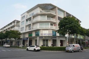 Shophouse Sari Town tại góc giao lộ với lợi thế hai mặt tiền kinh doanh