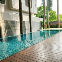 Hồ bơi và sân vườn biệt thự River Mark Trần Não 300m2