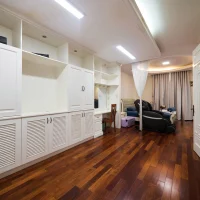 Khu tủ âm tường & bàn trang điểm